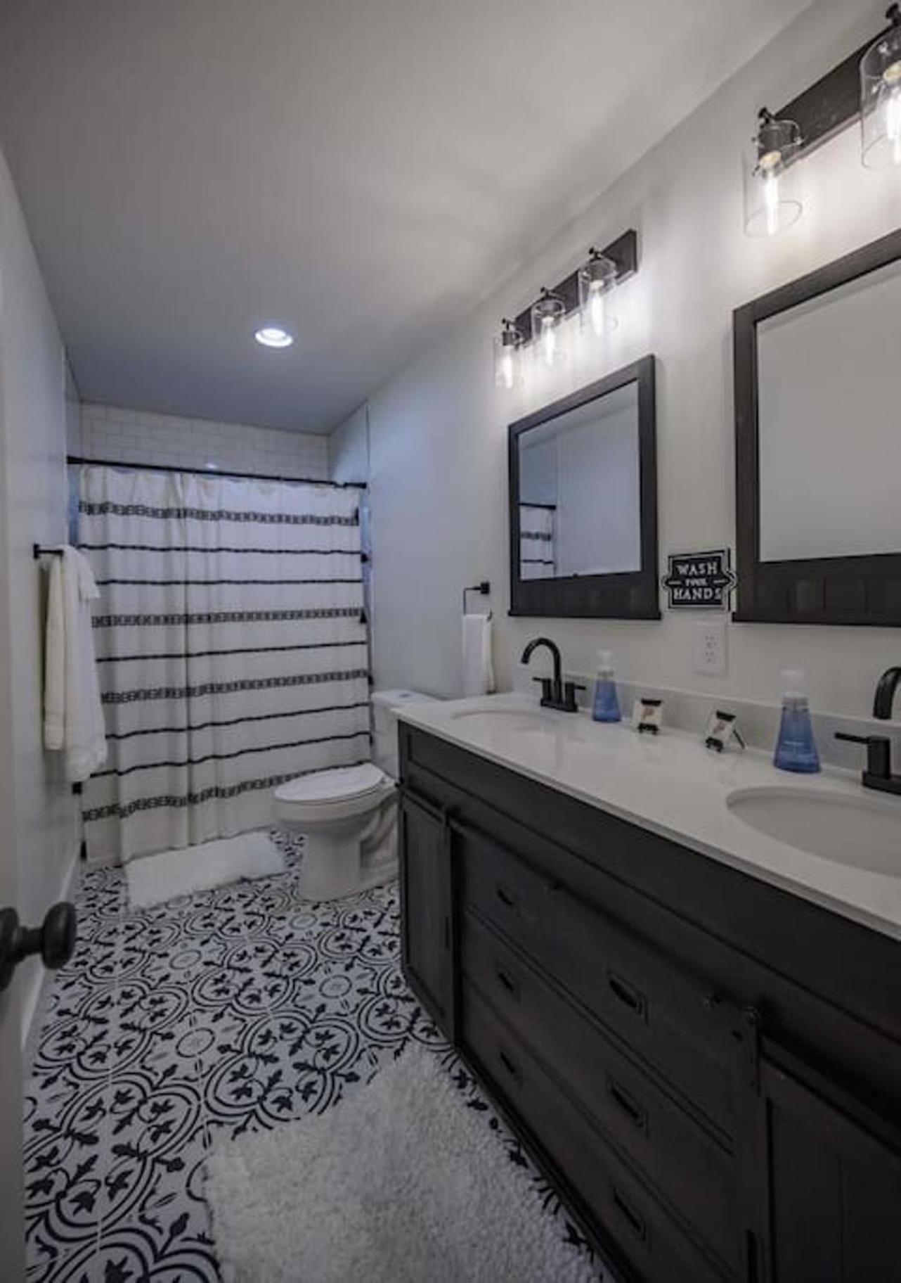 Gorgeous Renovated Home With Large & Private Lot Winchester Eksteriør billede